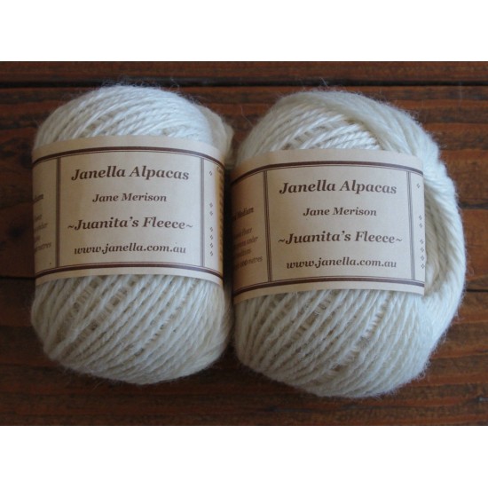 Alpaca Yarn, Light Fawn 5-8 Ply (Juanita)